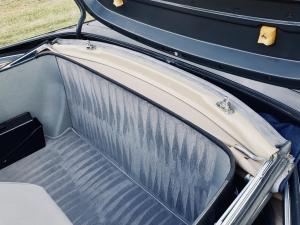 Mercedes-Benz 560 SL 1986 года  (NA)